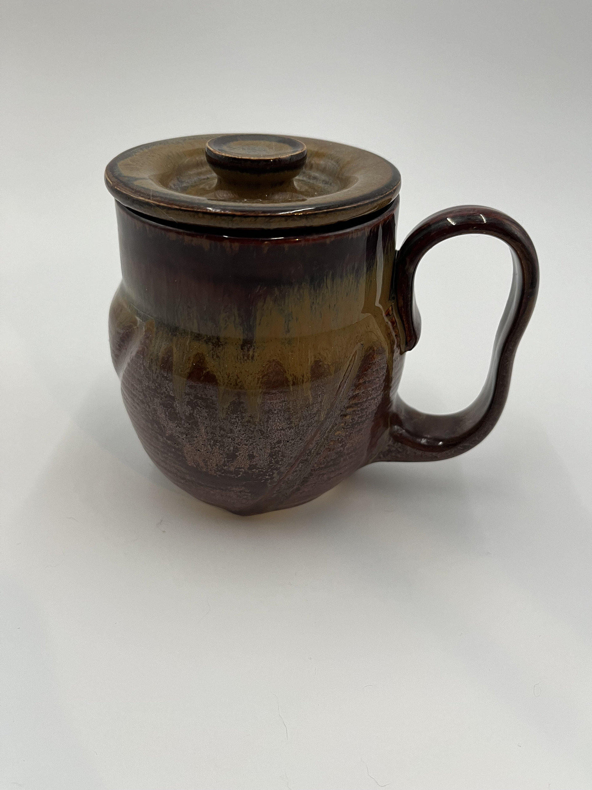 Handmade Earthy Red Carved Ceramic Mug with a lid